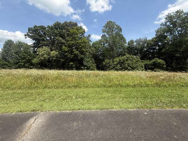 1 Acre of Residential Land for Sale in Jamestown, Kentucky
