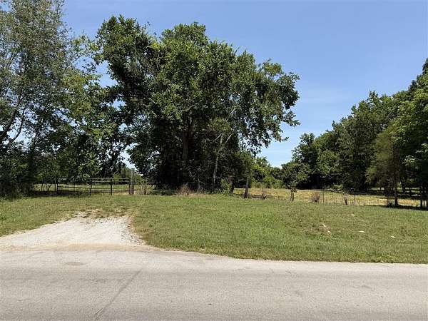 10 Acres of Mixed-Use Land for Sale in Bowling Green, Kentucky