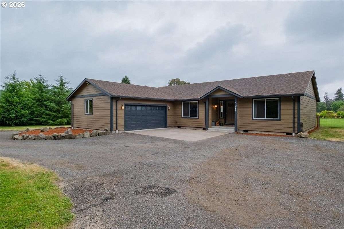 5.44 Acres of Land with Home for Sale in Lebanon, Oregon