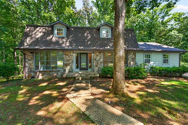 2.2 Acres of Land with Home for Sale in Winchester, Tennessee
