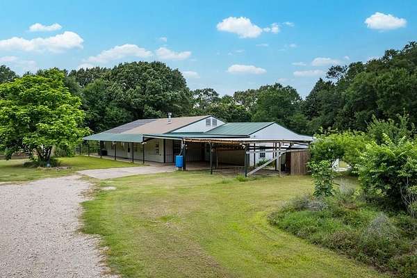 11 Acres of Land with Home for Sale in Mabank, Texas