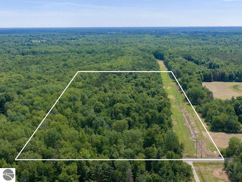 14.7 Acres of Recreational & Residential Land for Sale in Caro, Michigan