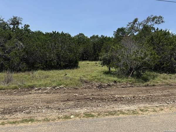 1 Acre of Residential Land for Sale in Spring Branch, Texas