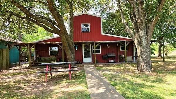 10 Acres of Land with Home for Sale in Eustace, Texas