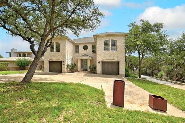 3 Acres of Land with Home for Lease in Jonestown, Texas