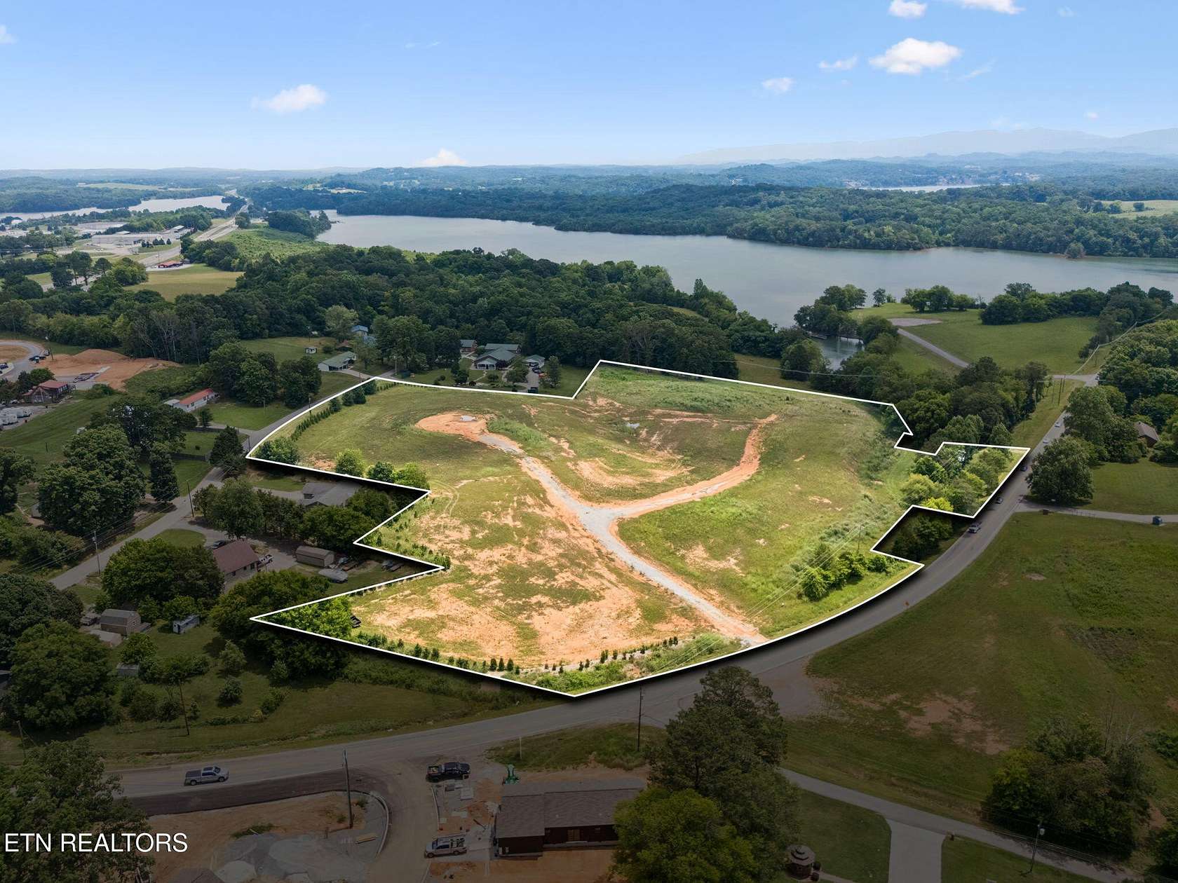 12.1 Acres of Recreational & Residential Land for Sale in Vonore, Tennessee