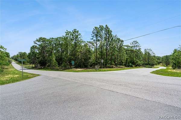 1.35 Acres of Residential Land for Sale in Citrus Springs, Florida