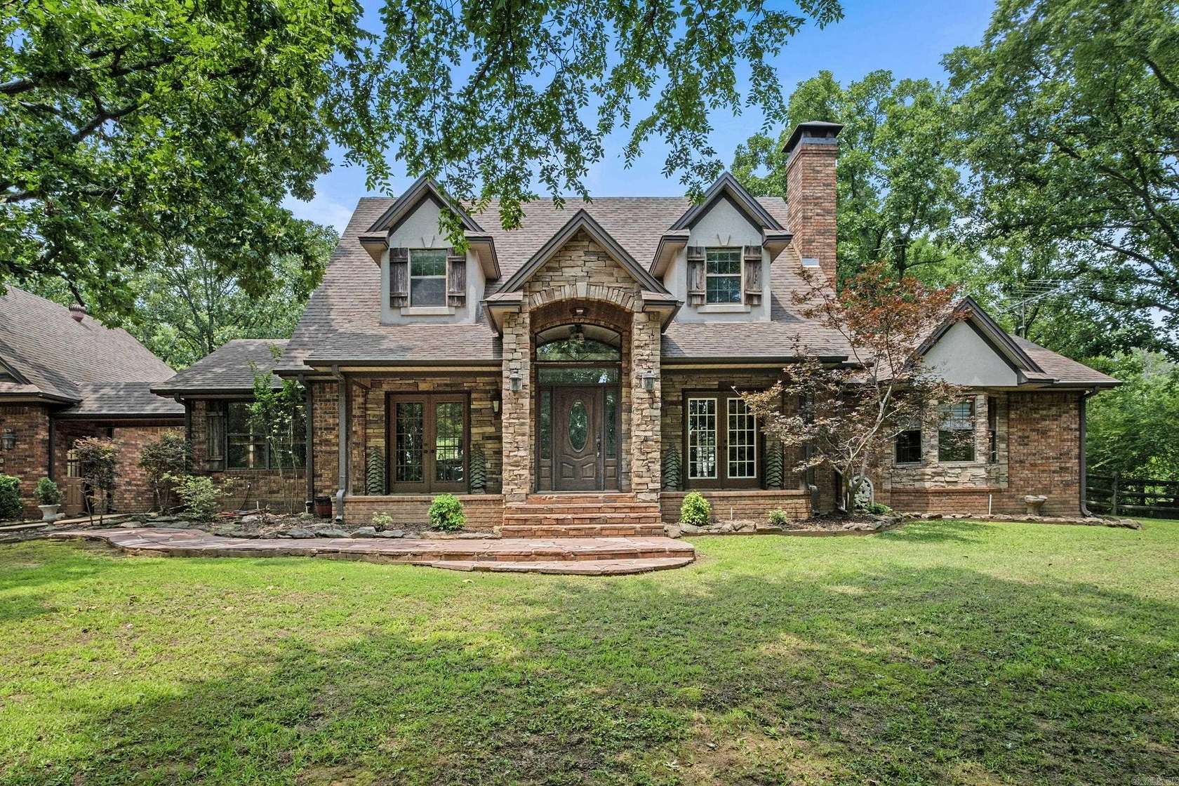 4.76 Acres of Land with Home for Sale in Searcy, Arkansas