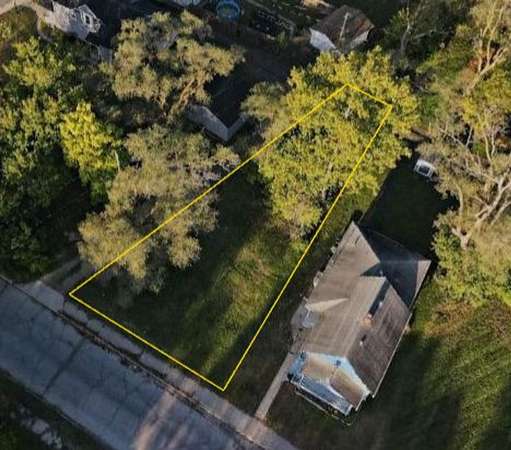 0.09 Acres of Land for Sale in South Bend, Indiana