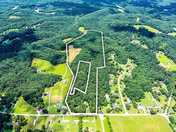 45.6 Acres of Land with Home for Sale in Goodlettsville, Tennessee