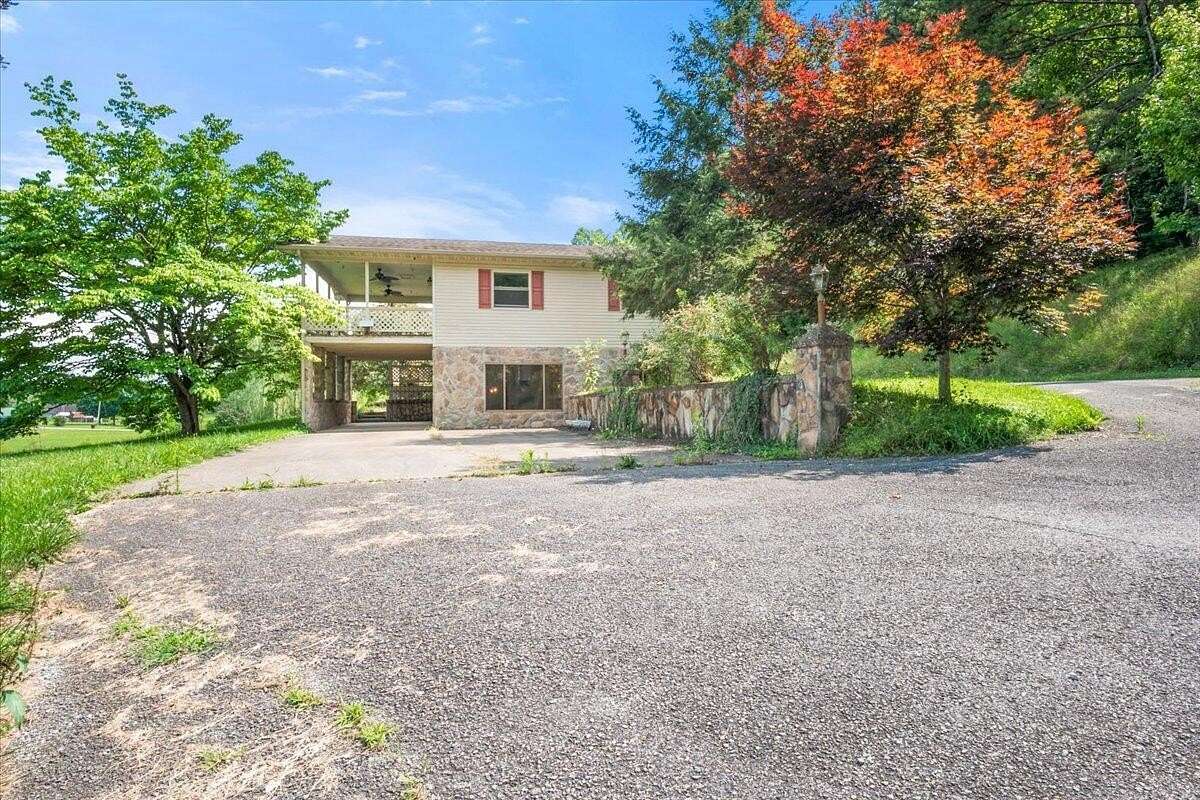 3 Acres of Land with Home for Sale in Rockholds, Kentucky