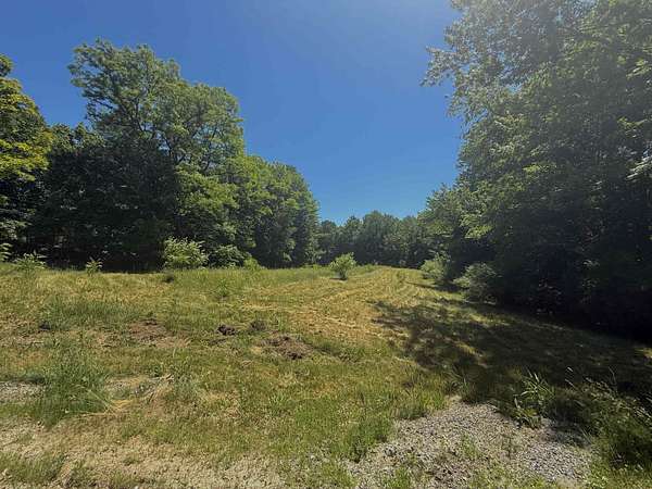 4.35 Acres of Residential Land for Sale in Amherst, New Hampshire