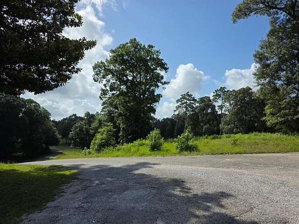 2.47 Acres of Residential Land for Sale in Jasper, Texas
