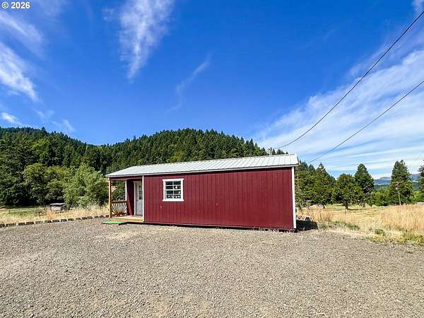 0.97 Acres of Residential Land for Sale in Winston, Oregon