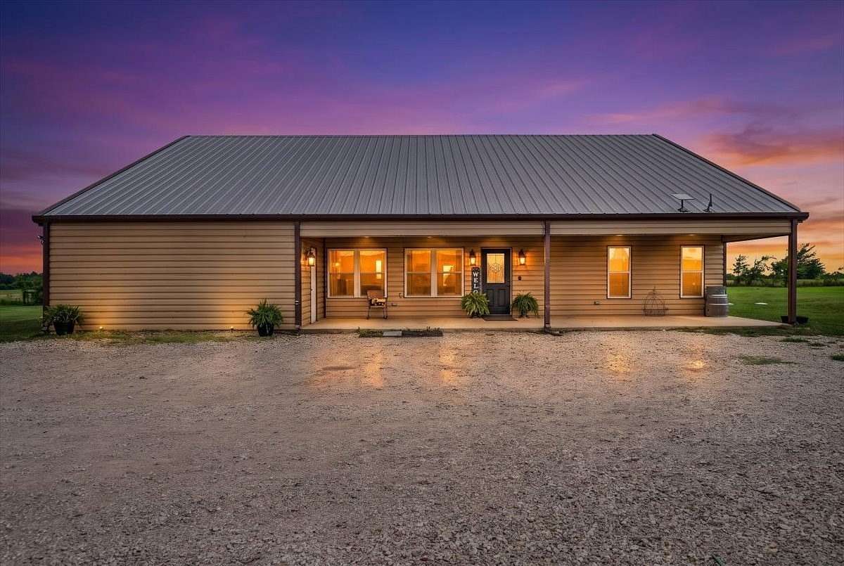 5 Acres of Land with Home for Sale in Mabank, Texas