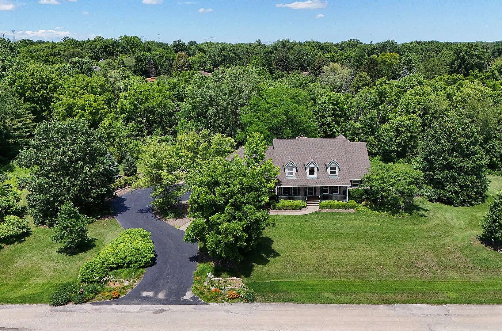 2.5 Acres of Land with Home for Sale in Mokena, Illinois