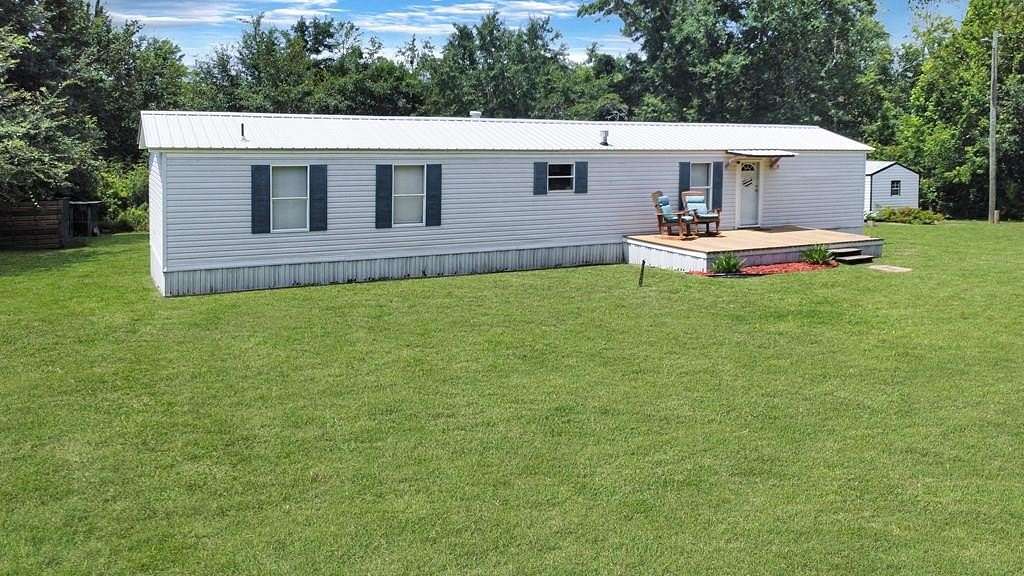 1.5 Acres of Land with Home for Sale in Wewahitchka, Florida