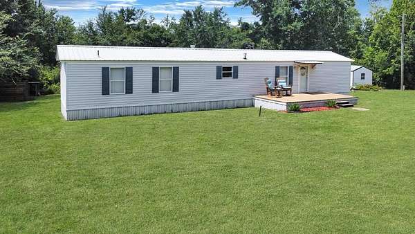 1.5 Acres of Land with Home for Sale in Wewahitchka, Florida
