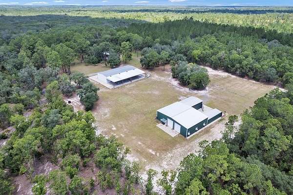 9 Acres of Land with Home for Sale in Blackshear, Georgia