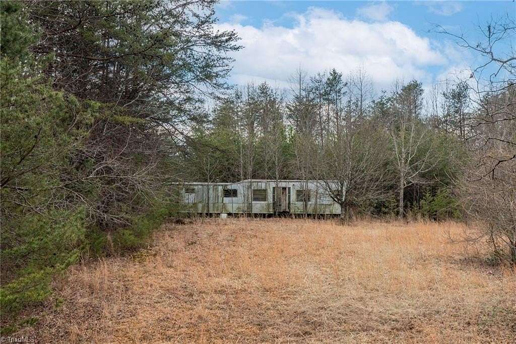 3.28 Acres of Residential Land for Sale in Elkin, North Carolina