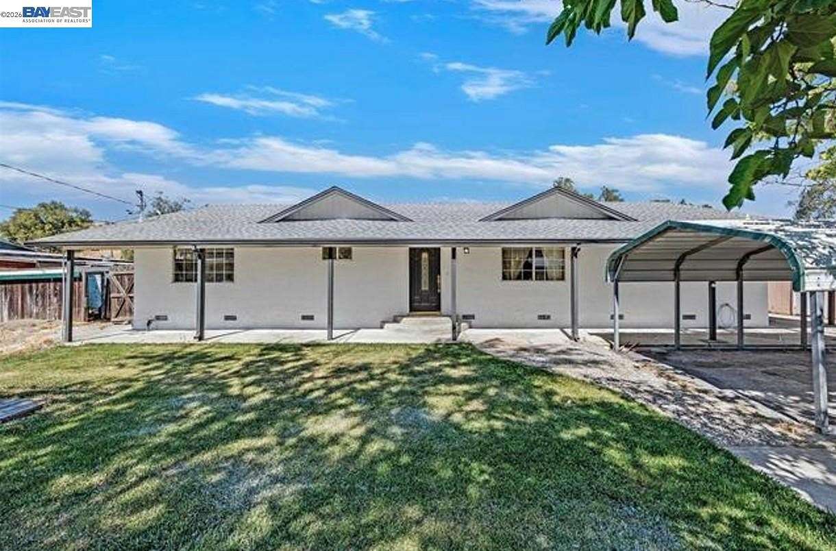 8 Acres of Land with Home for Sale in Tracy, California