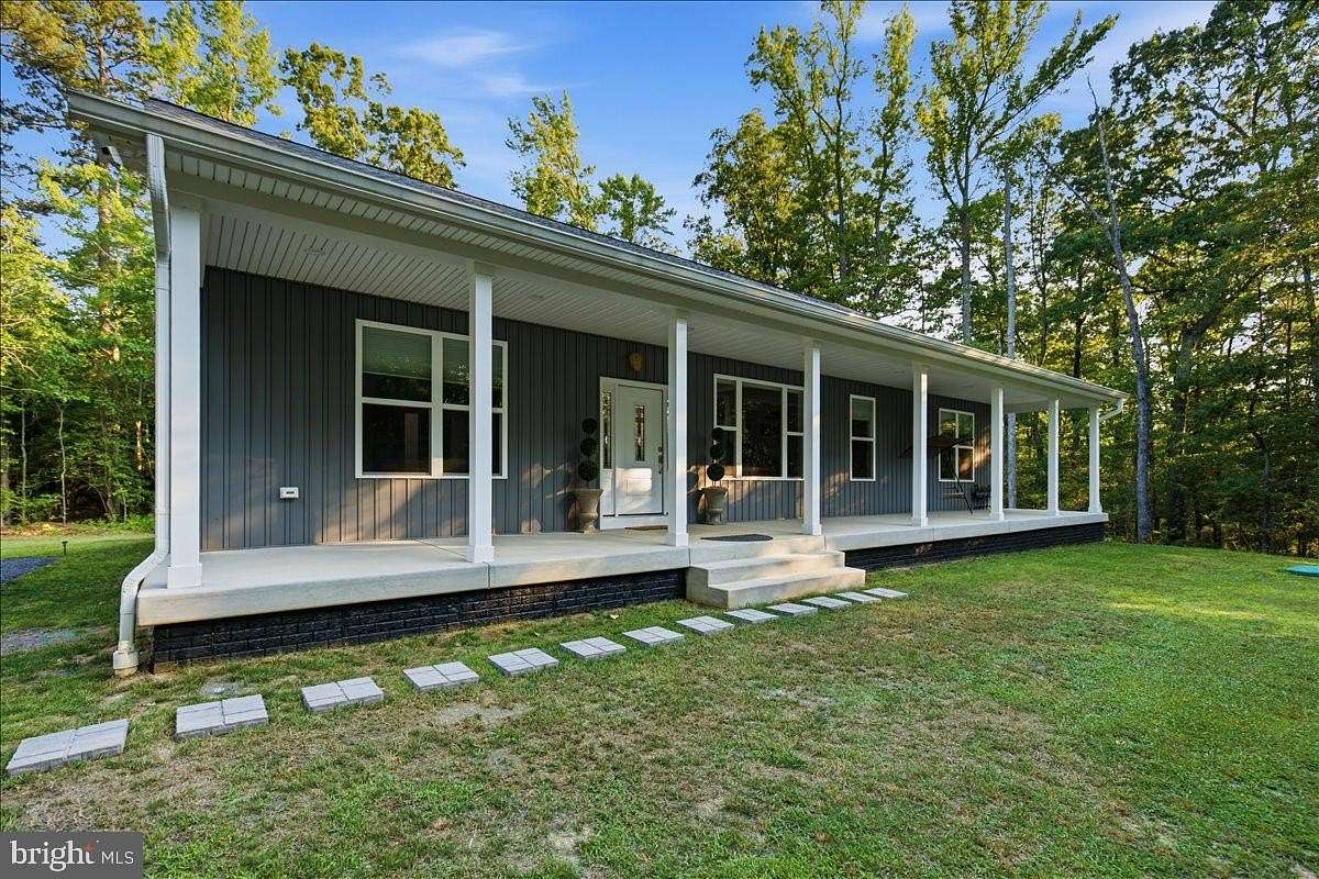 11.3 Acres of Land with Home for Sale in Leonardtown, Maryland