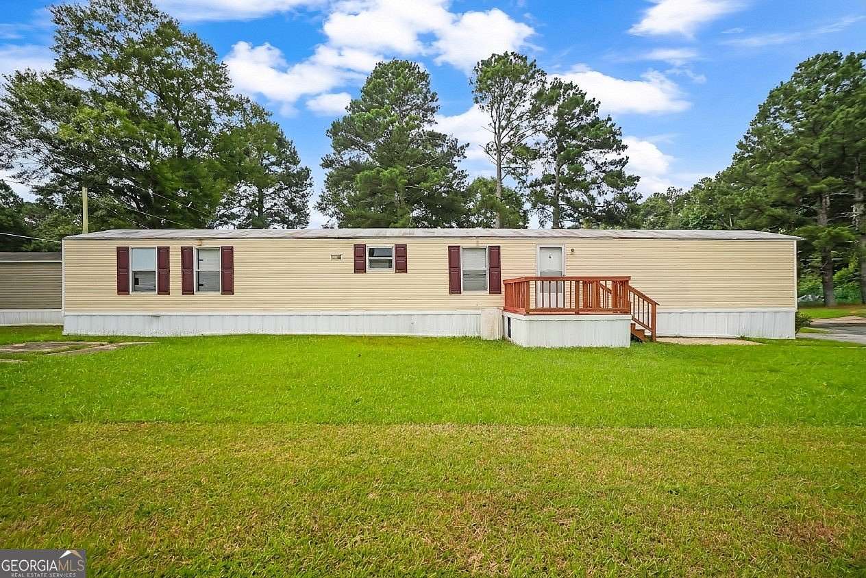 50.3 Acres of Land with Home for Lease in Fayetteville, Georgia