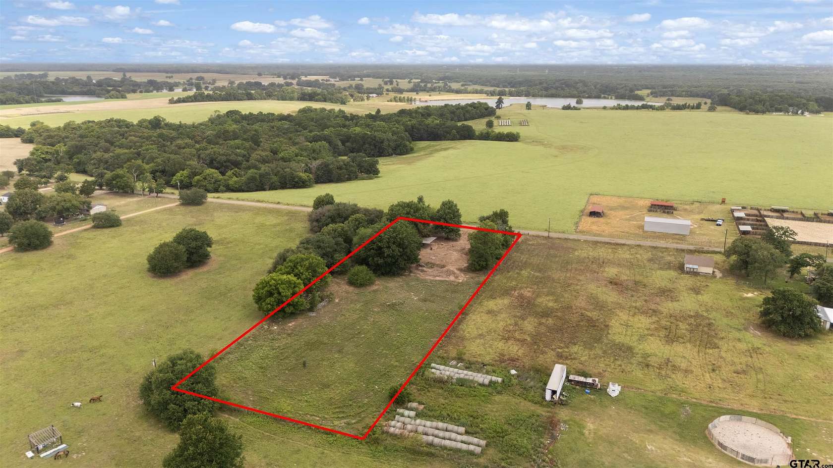 2.12 Acres of Residential Land for Sale in Lindale, Texas