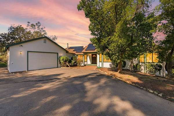 4 Acres of Land with Home for Sale in Ramona, California
