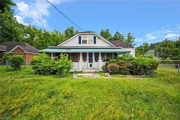 2.5 Acres of Land with Home for Sale in Chesapeake, Virginia
