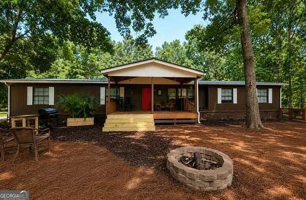 2.42 Acres of Land with Home for Sale in Dallas, Georgia
