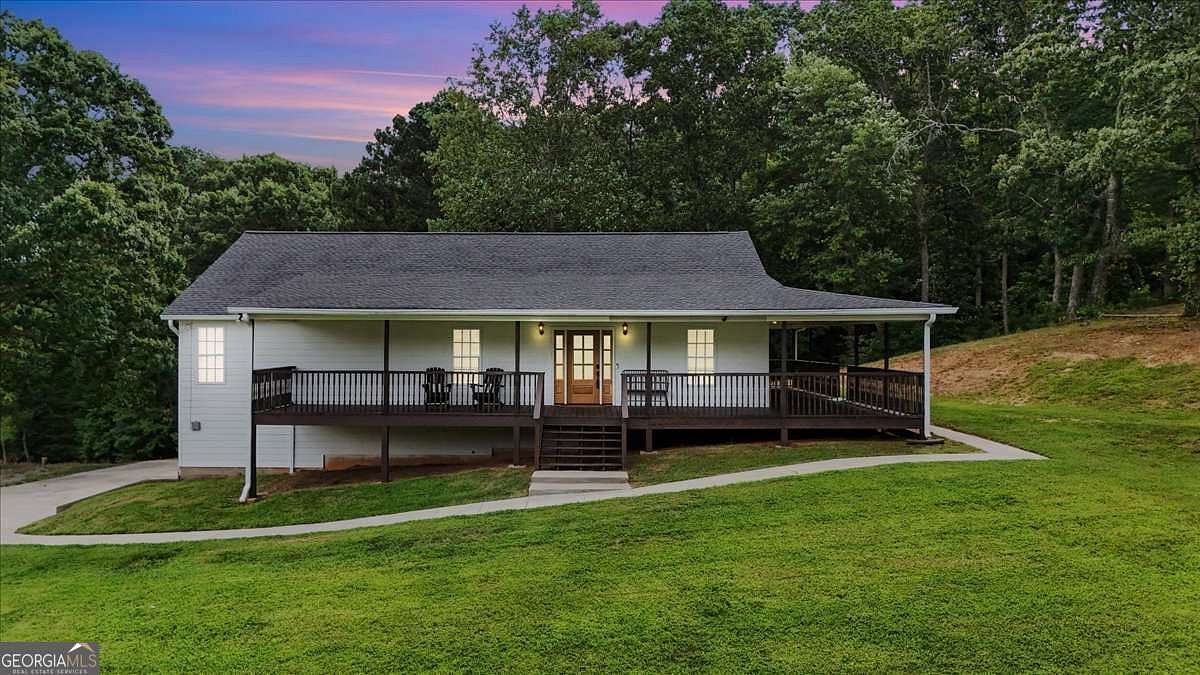 1.6 Acres of Land with Home for Sale in Dallas, Georgia