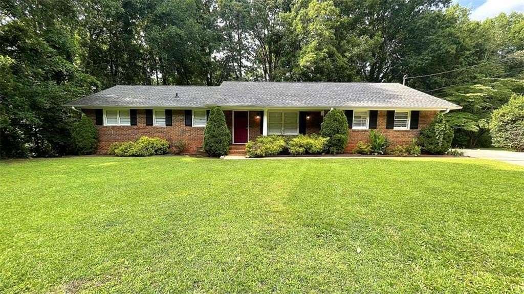 1.5 Acres of Land with Home for Sale in Dallas, Georgia