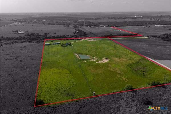 29.5 Acres of Land for Sale in Bloomington, Texas