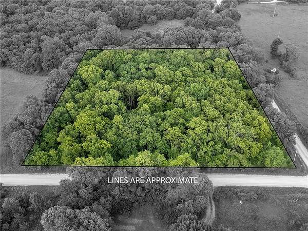 3.8 Acres of Residential Land for Sale in Pomona, Kansas