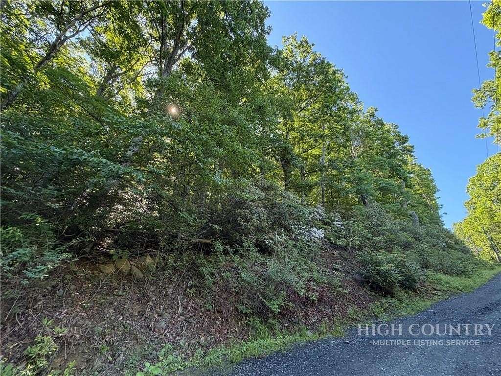 1 Acre of Residential Land for Sale in West Jefferson, North Carolina