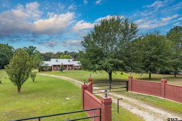 5 Acres of Land with Home for Sale in Tyler, Texas