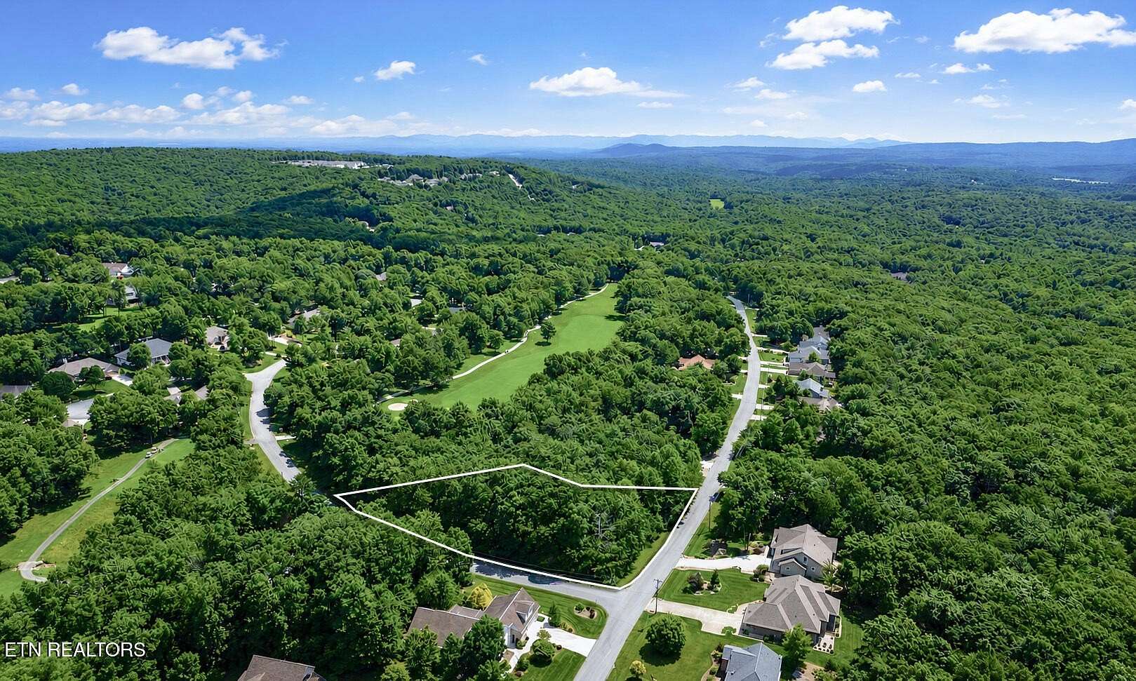 0.69 Acres of Residential Land for Sale in Fairfield Glade, Tennessee