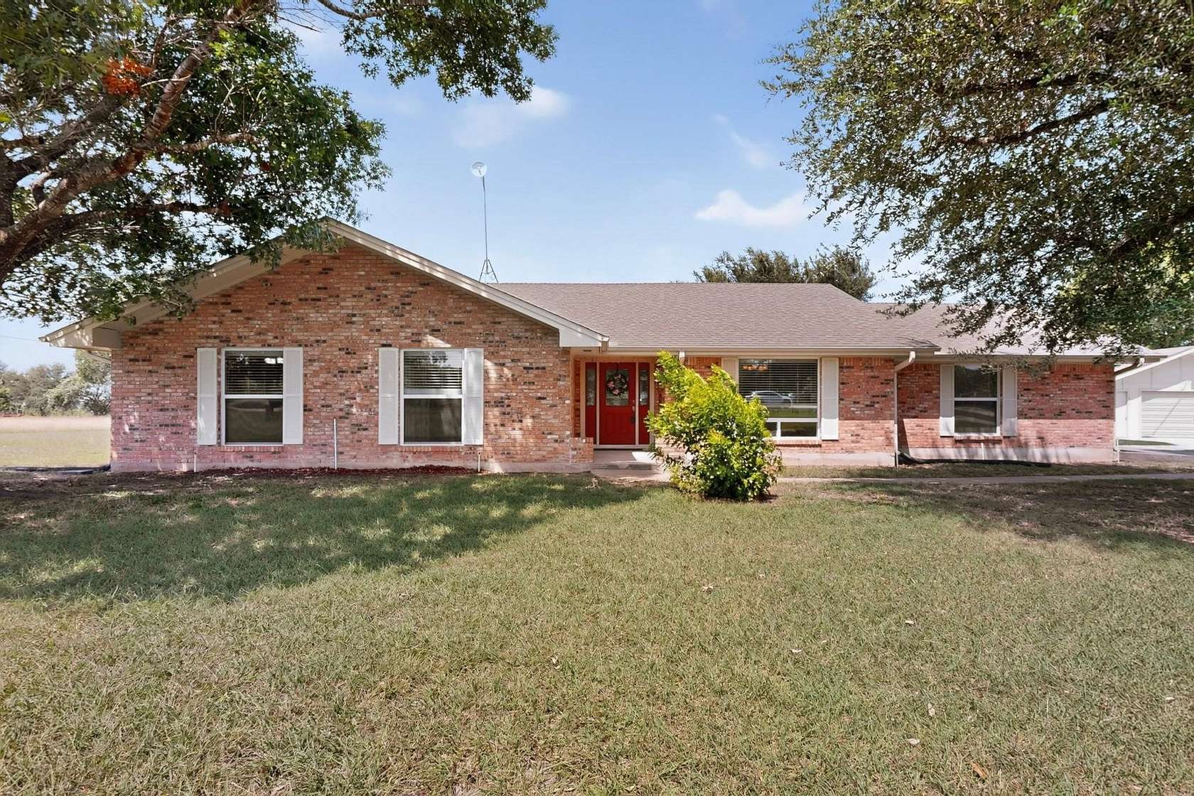 2.7 Acres of Land with Home for Sale in Georgetown, Texas