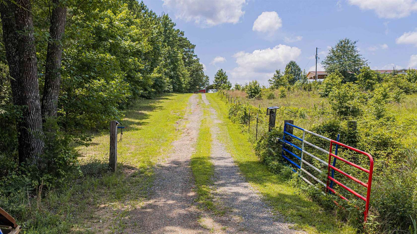 27 Acres of Land with Home for Sale in Diana, Texas