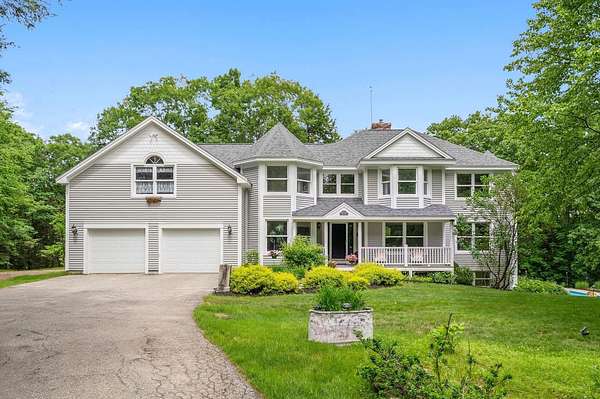 4.78 Acres of Land with Home for Sale in North Yarmouth Town, Maine