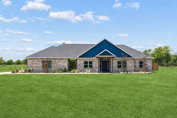 2 Acres of Land with Home for Sale in Scurry, Texas