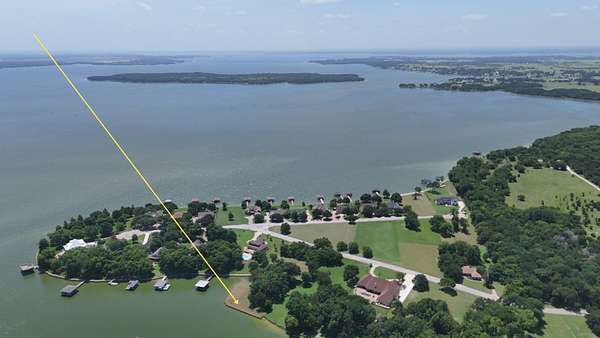 1.38 Acres of Residential Land for Sale in Corsicana, Texas