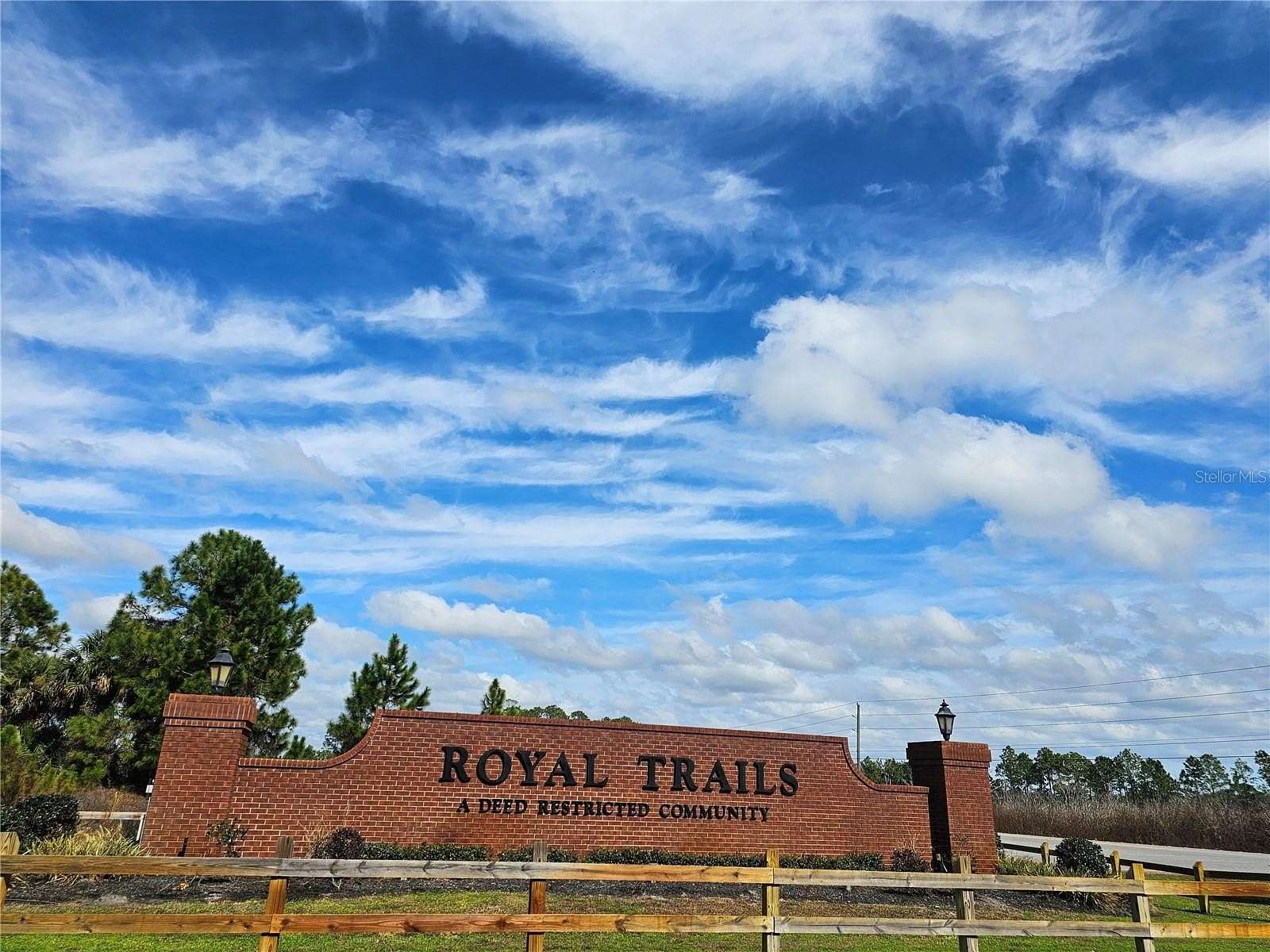 1 Acre of Residential Land for Sale in Eustis, Florida