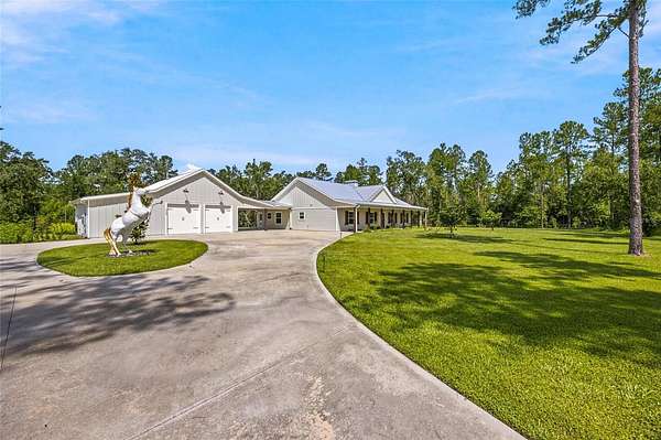 20.7 Acres of Land with Home for Sale in Silver Springs, Florida
