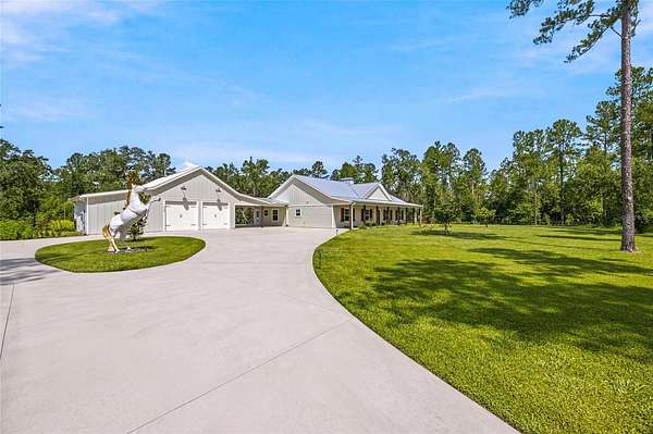 20.7 Acres of Land with Home for Sale in Silver Springs, Florida