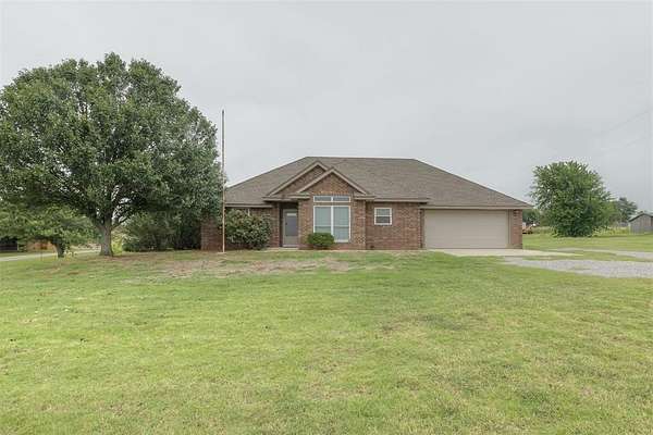 2 Acres of Land with Home for Sale in Blanchard, Oklahoma
