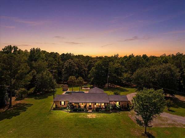 11.8 Acres of Land with Home for Sale in Manning, South Carolina