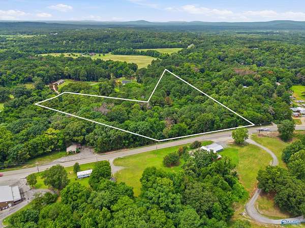 9 Acres of Residential Land for Sale in Laceys Spring, Alabama