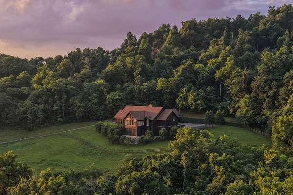 92.6 Acres of Land with Home for Sale in Shelbyville, Tennessee